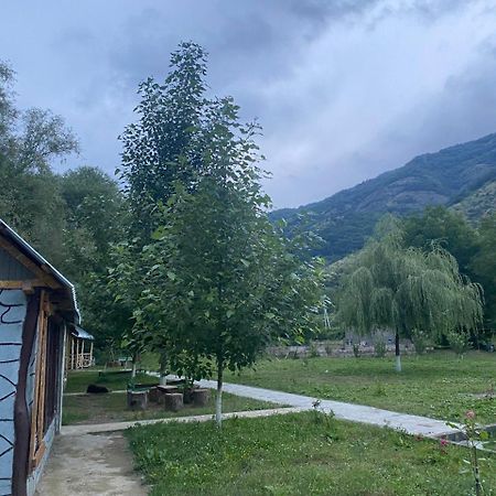 Basuta Guesthouse Kapan Eksteriør billede