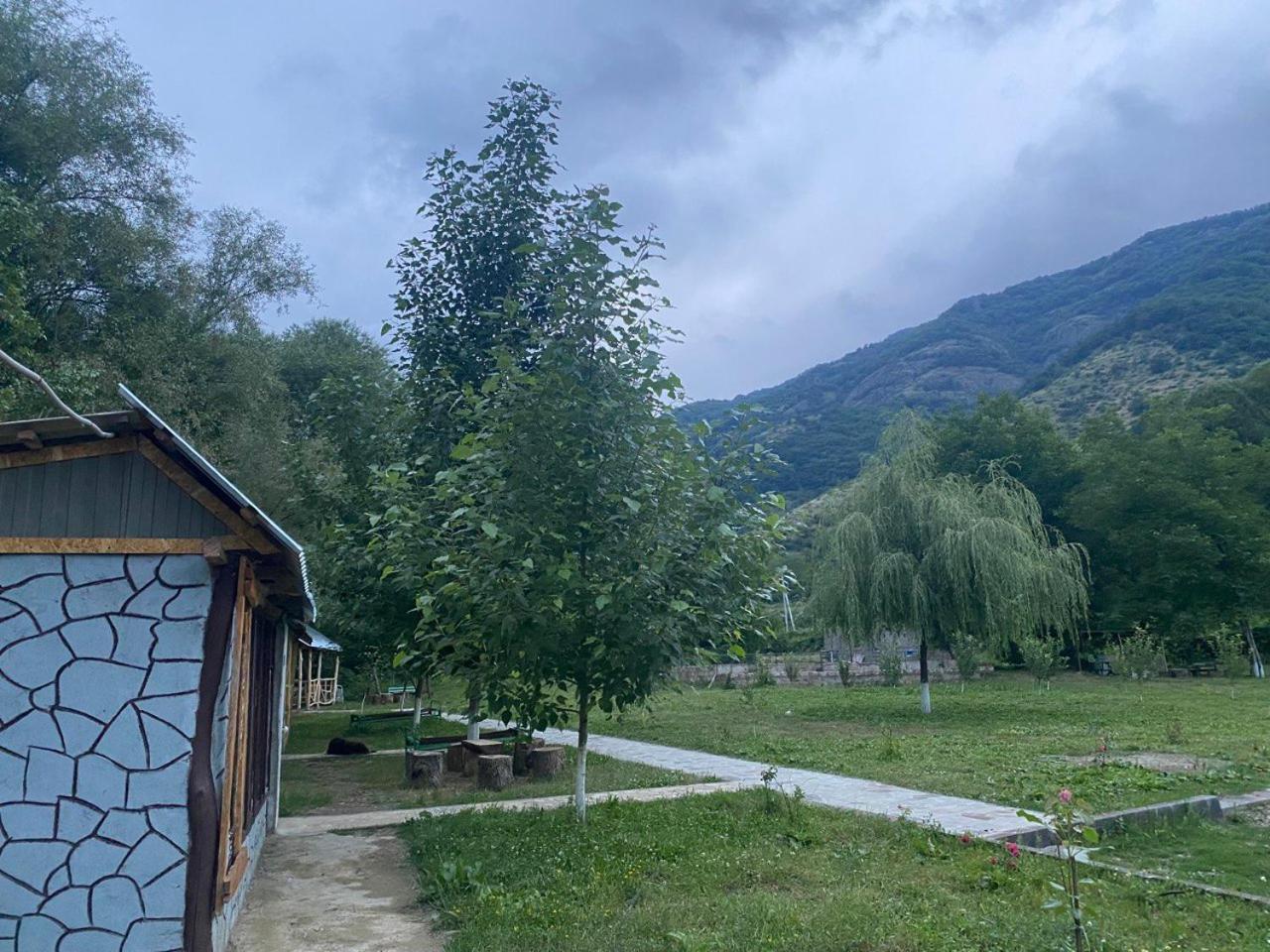 Basuta Guesthouse Kapan Eksteriør billede
